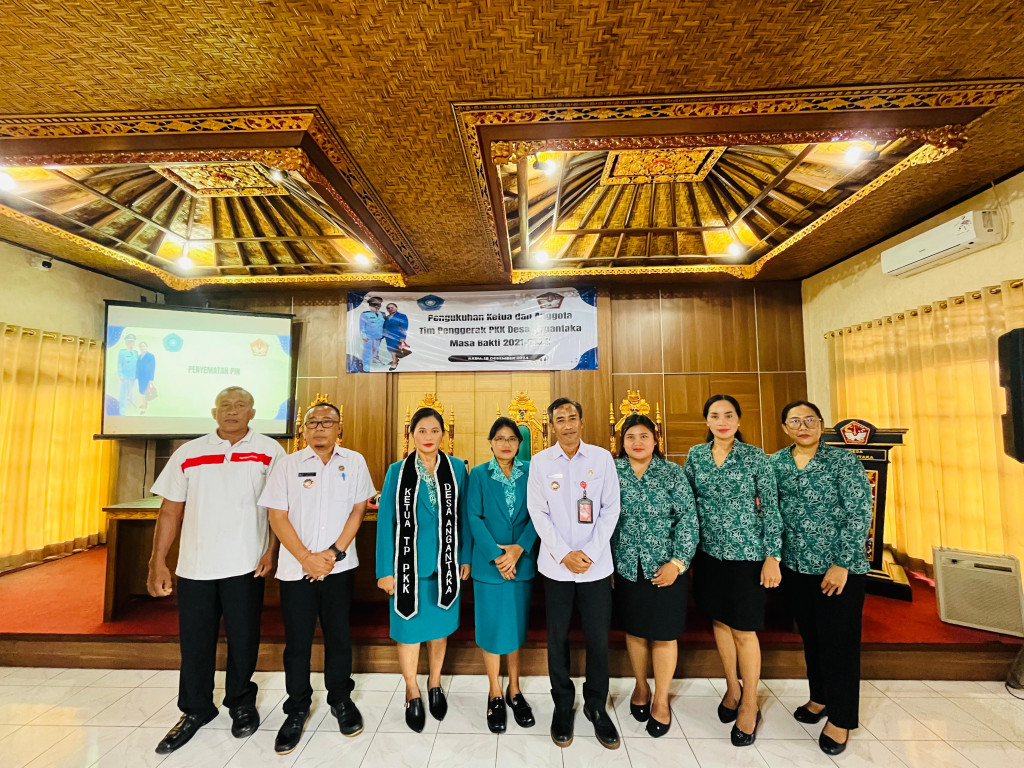 PENGUKUHAN KETUA DAN ANGGOTA TIM PENGGERAK PKK DESA ANGANTAKA MASA BAKTI 2021 -2029